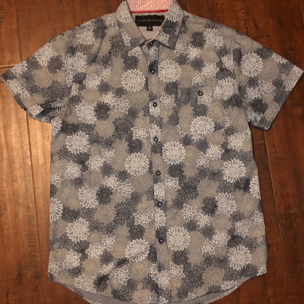 Men’s signature studio button down shirt